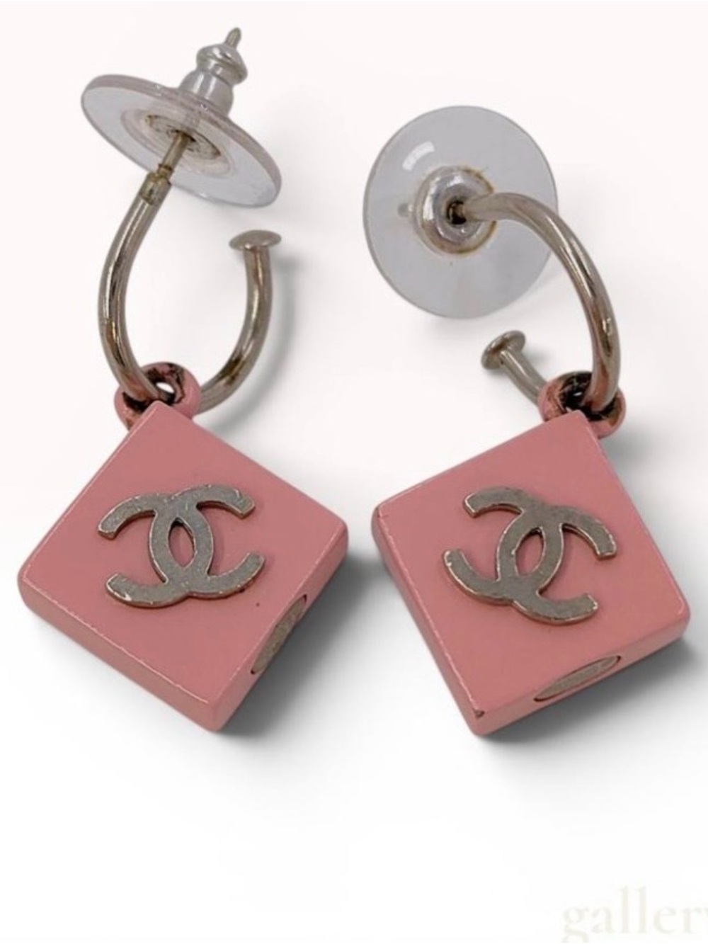 Vintage Chanel 04P Pink CC Cube Drop Earrings – Made in France.
